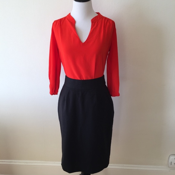 Calvin Klein Dresses & Skirts - Calvin Klein pinstripe pencil skirt - size 6 Calvin Klein Dresses & Skirts - Calvin Klein pinstripe pencil skirt - size 6